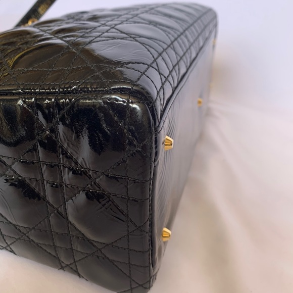 ❤️❤️SOLD❤️❤️DIOR LADY DIOR patent shoulder/handbag - Picture 4 of 16